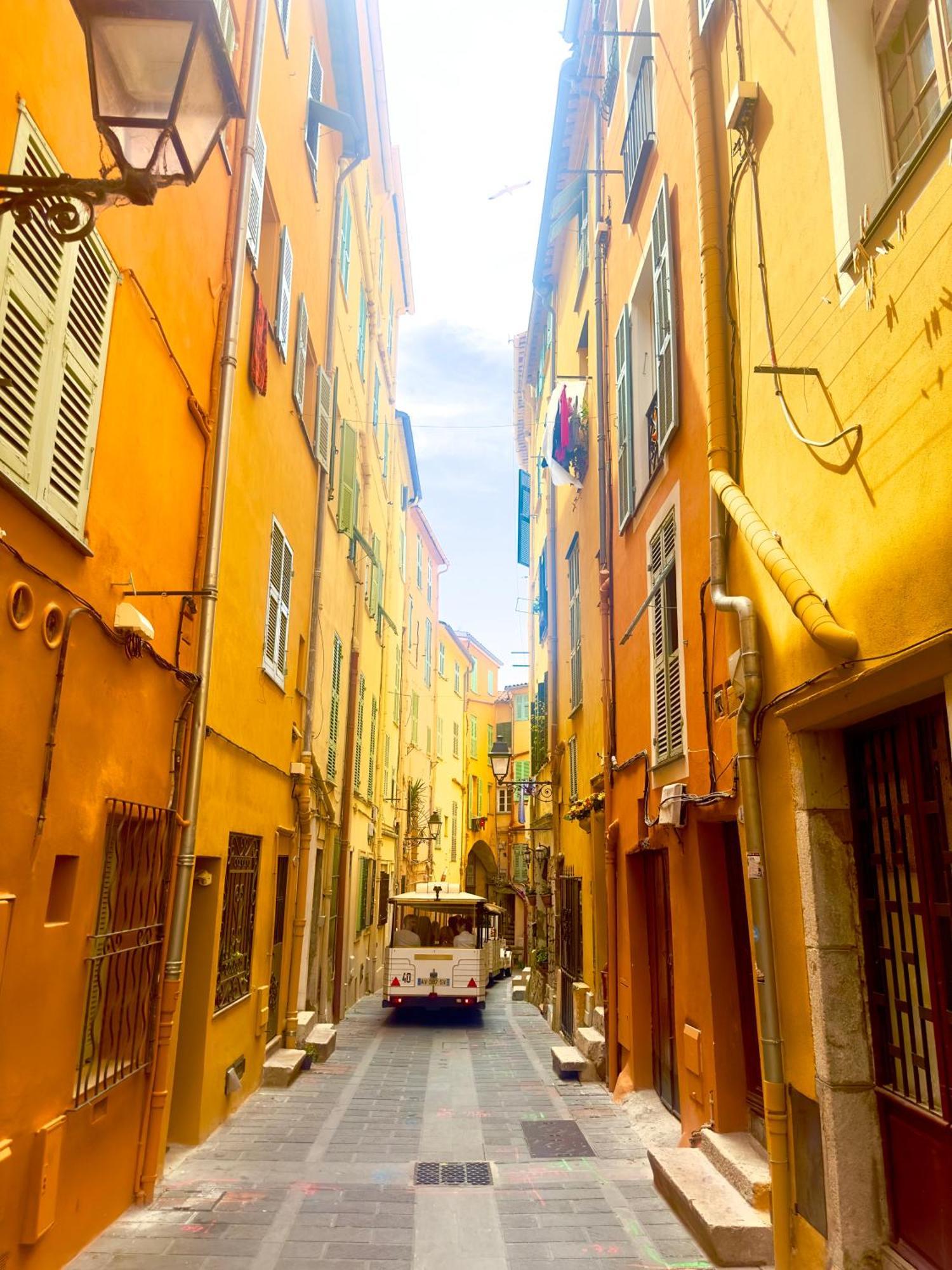 Апартаменты Menton Old Town Экстерьер фото