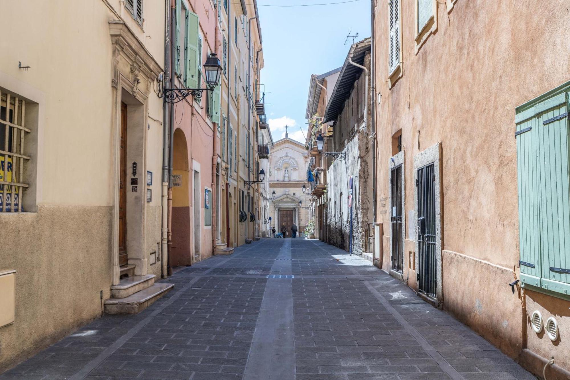 Апартаменты Menton Old Town Экстерьер фото
